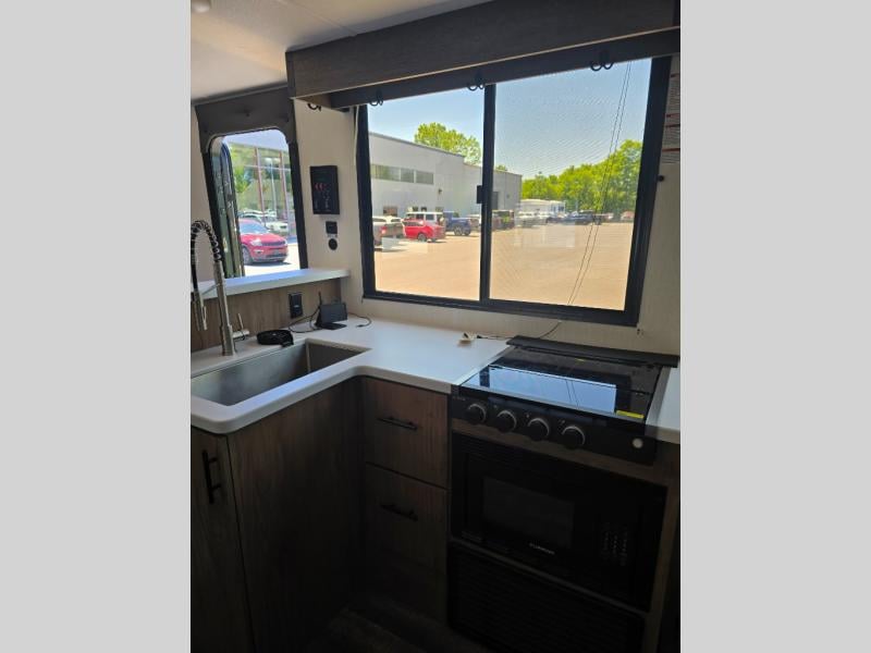 Pre-Owned 2025 Forest River RV Campsite Reserve 20AK - photo - 19