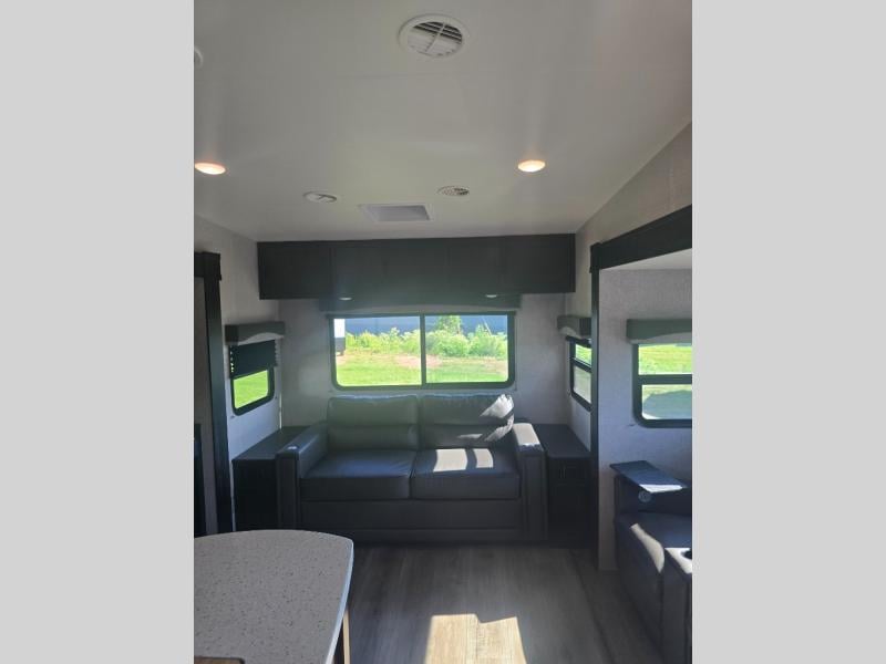 Pre-Owned 2022 Starcraft Telluride 338MBH - photo - 16