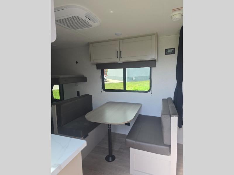 New 2027 Jayco Jay Flight 175BH - photo - 10