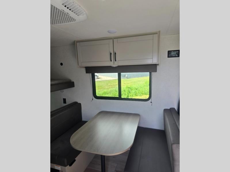 New 2027 Jayco Jay Flight 175BH - photo - 11