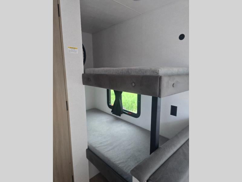 New 2027 Jayco Jay Flight 175BH - photo - 24