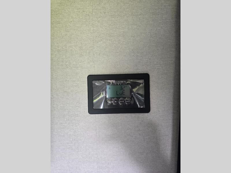 New 2027 Jayco Jay Flight 175BH - photo - 34