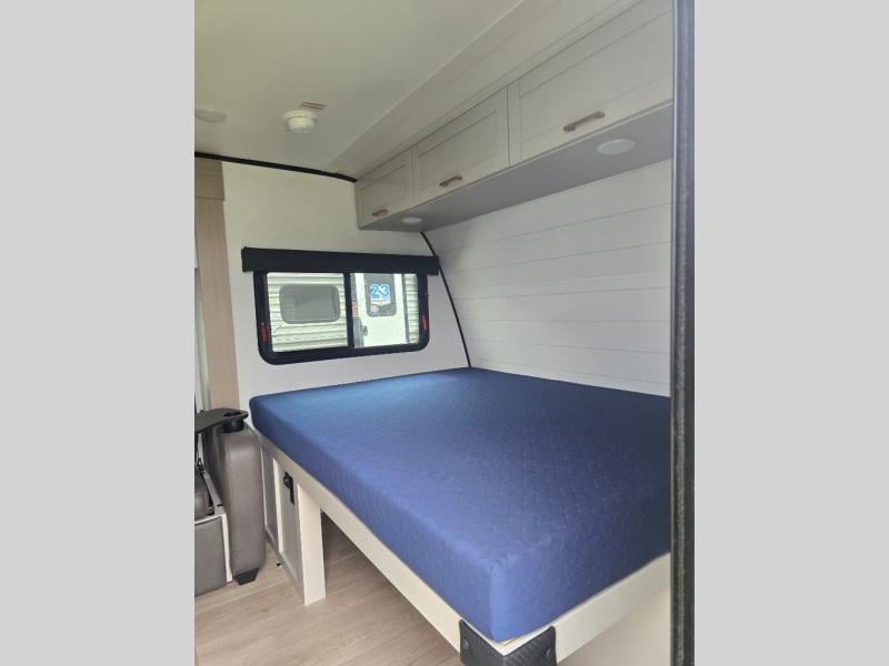 New 2027 Jayco Jay Feather Air 16RB - photo - 11