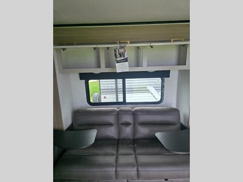 New 2027 Jayco Jay Feather Air 16RB - photo - 13