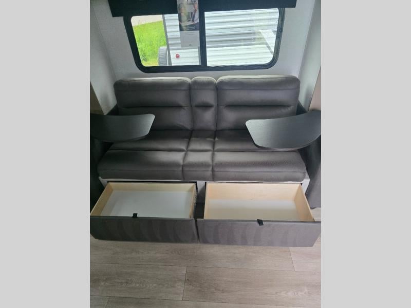New 2027 Jayco Jay Feather Air 16RB - photo - 15