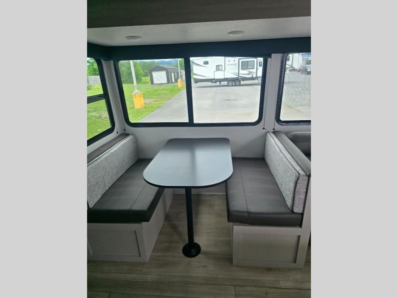 New 2027 Jayco Jay Feather SL 26BHSL - photo - 13