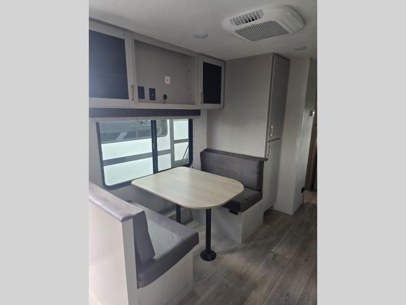 New 2027 Jayco Jay Flight 225MLS - photo - 12