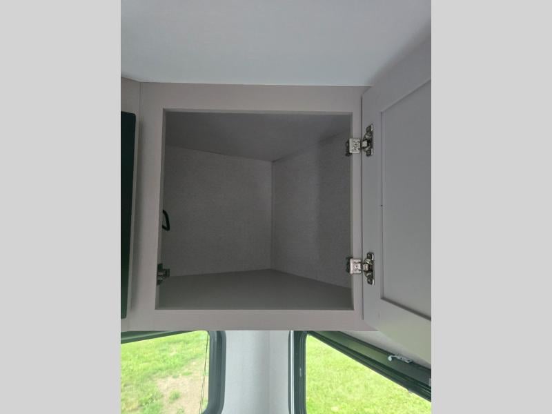 New 2027 Jayco Jay Flight 225MLS - photo - 30