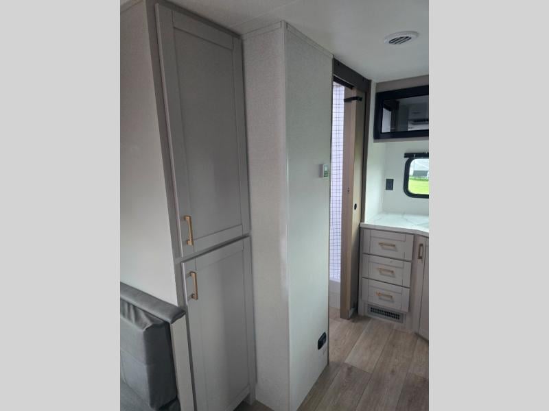New 2027 Jayco Jay Flight 225MLS - photo - 24