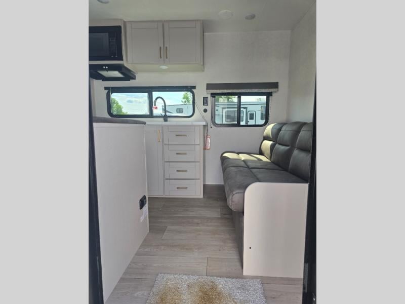 New 2027 Jayco Jay Flight 260BH - photo - 10