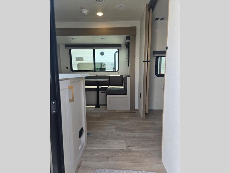 New 2027 Jayco Jay Flight 245BHS - photo - 12