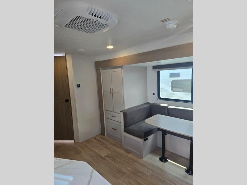 New 2027 Jayco Jay Flight 245BHS - photo - 14