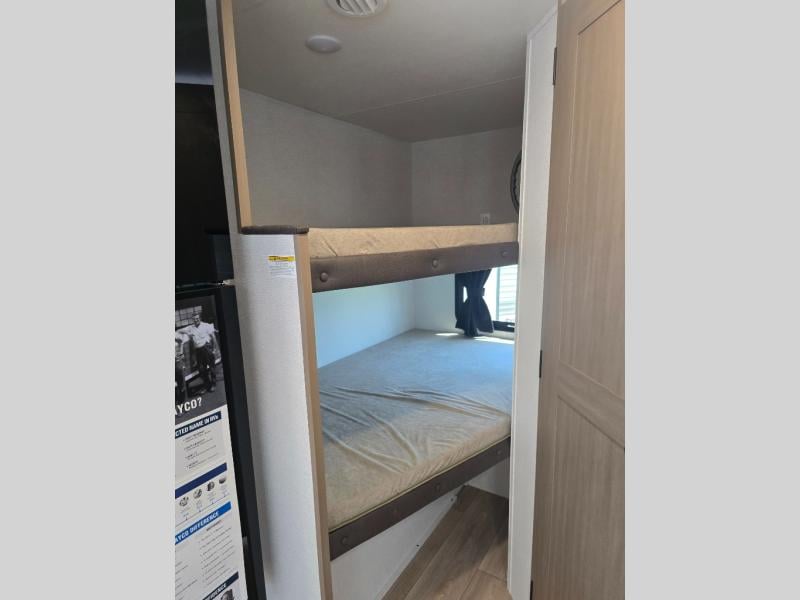 New 2027 Jayco Jay Flight 245BHS - photo - 25