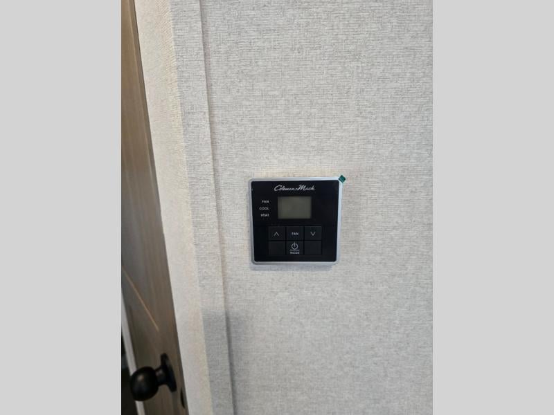 New 2027 Jayco Jay Flight 245BHS - photo - 30