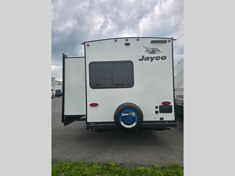 New 2027 Jayco Jay Flight 325BHT - photo - 6