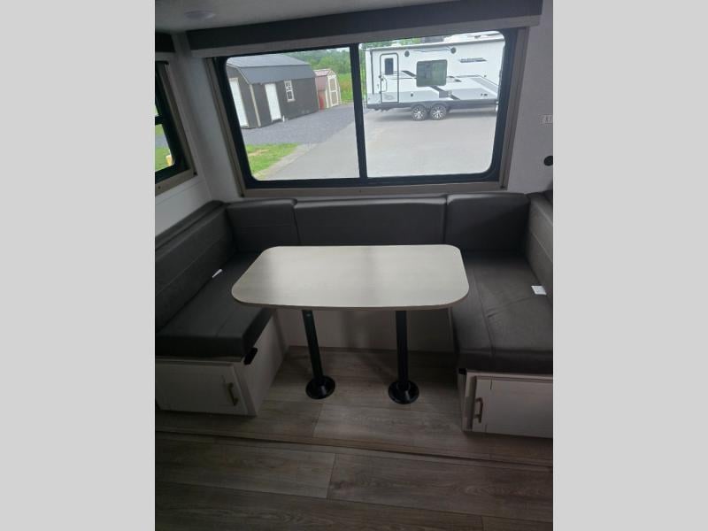 New 2027 Jayco Jay Flight 325BHT - photo - 30