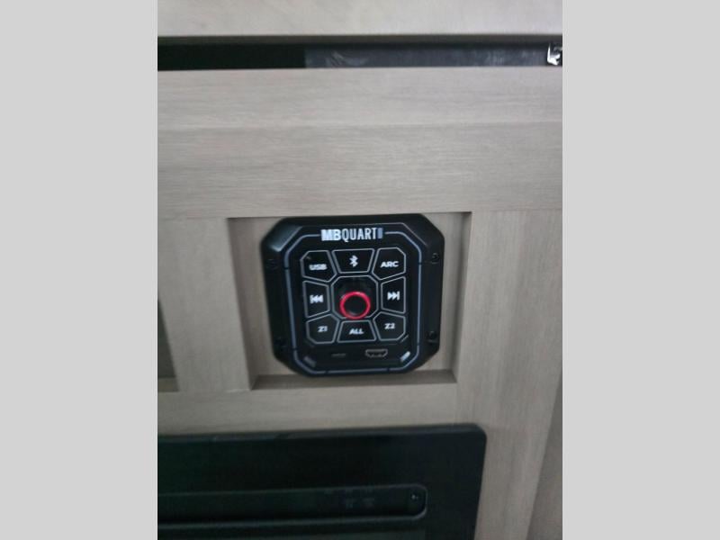 New 2027 Jayco Eagle 29RLC - photo - 46