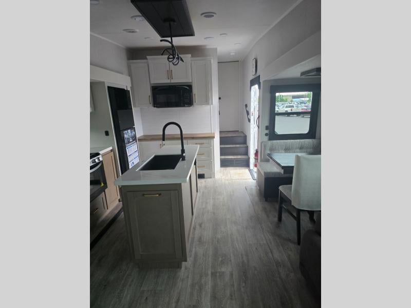 New 2027 Jayco Eagle 29RLC - photo - 54