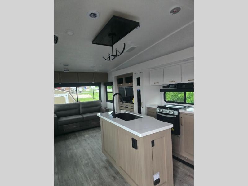 New 2027 Jayco Eagle 29RLC - photo - 16