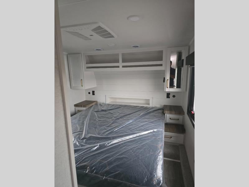 New 2027 Jayco Eagle 29RLC - photo - 64