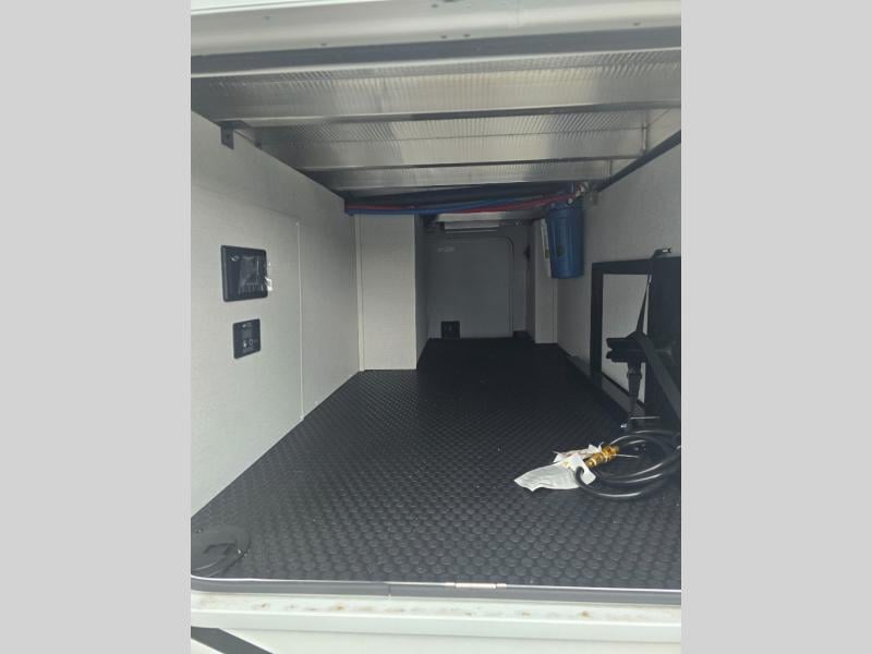 New 2027 Jayco Eagle 29RLC - photo - 2