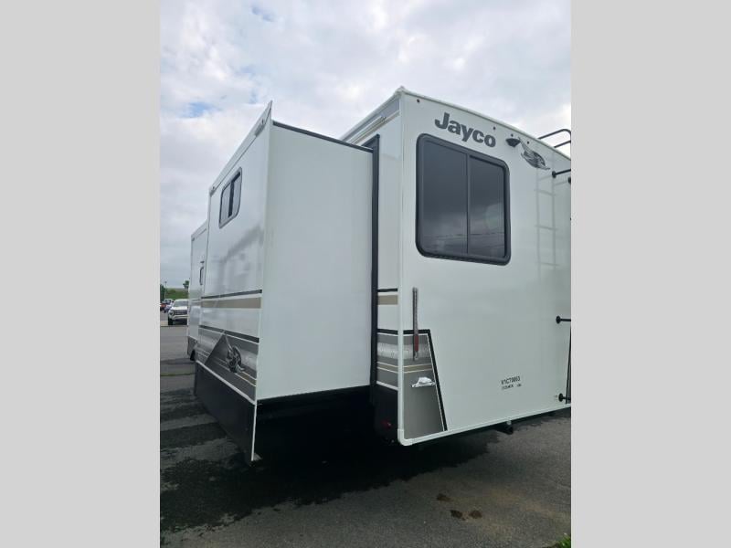 New 2027 Jayco Eagle 312BHOK - photo - 8