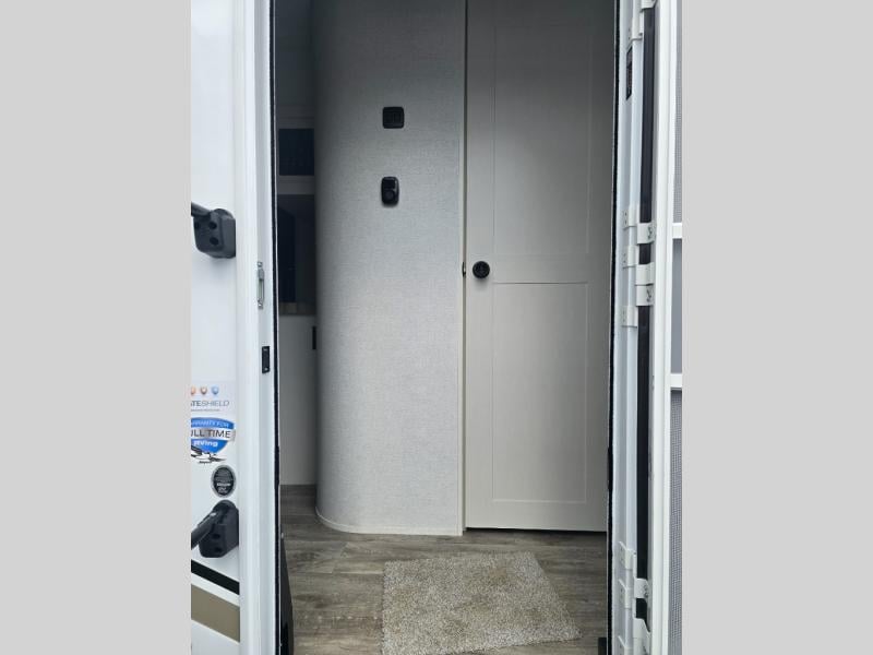 New 2027 Jayco Eagle 312BHOK - photo - 13