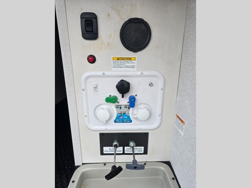 New 2027 Jayco Eagle 312BHOK - photo - 11