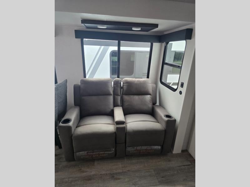 New 2027 Jayco Eagle 312BHOK - photo - 18