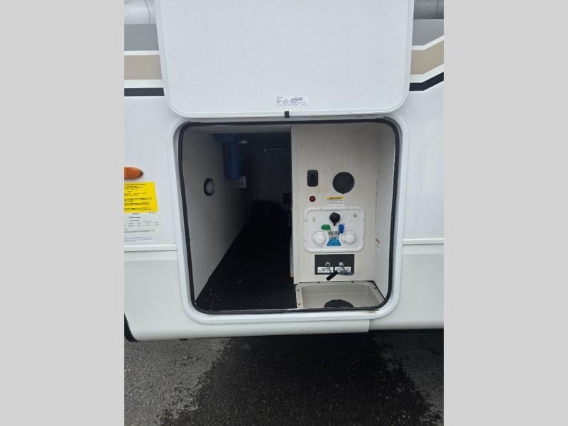 New 2027 Jayco Eagle 312BHOK - photo - 9