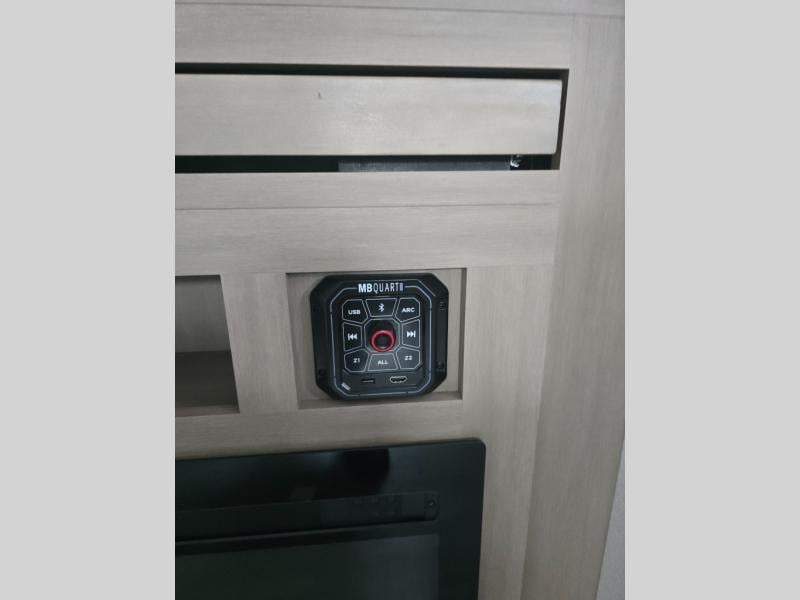 New 2027 Jayco Eagle 312BHOK - photo - 42