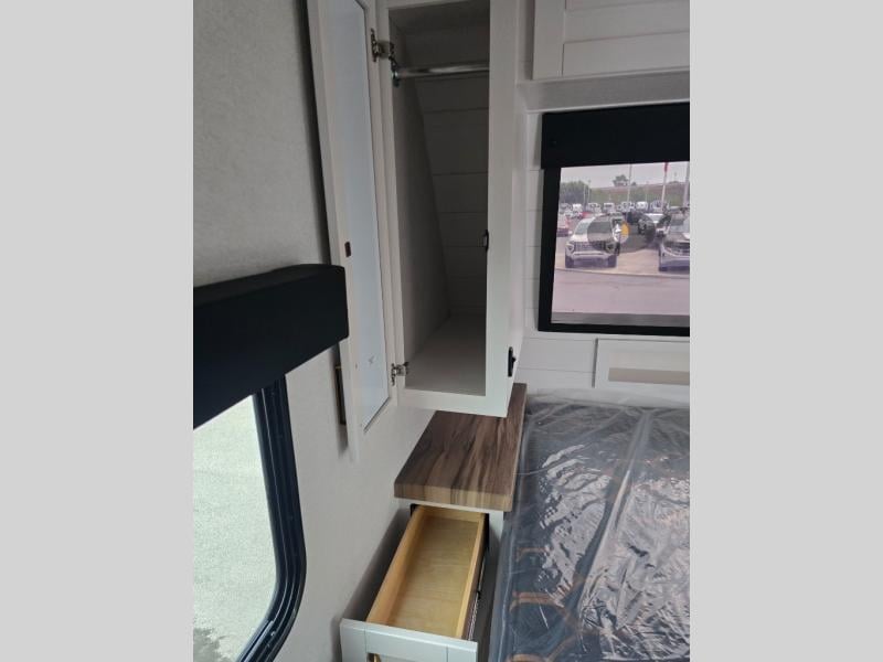 New 2027 Jayco Eagle 312BHOK - photo - 75