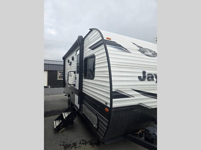 Pre-Owned 2024 Jayco Jay Flight SLX 184BS - photo - 0