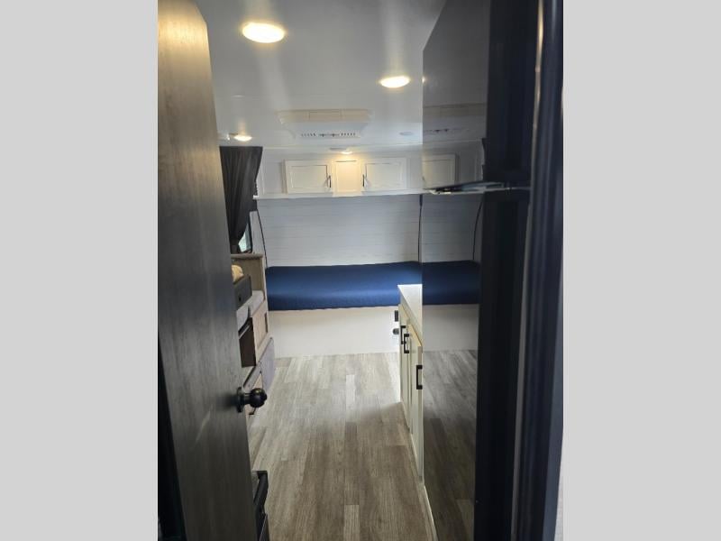 Pre-Owned 2024 Jayco Jay Flight SLX 184BS - photo - 27