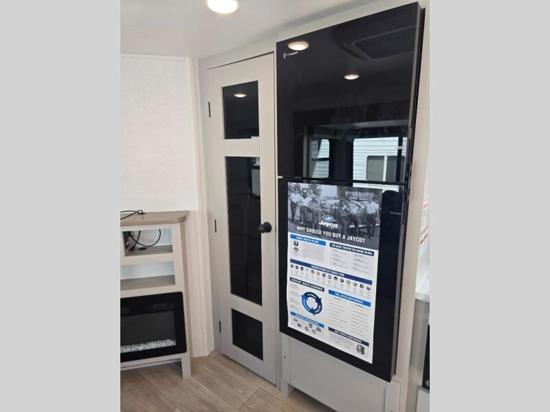 New 2027 Jayco Jay Flight 295TBS - photo - 27