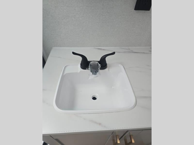 New 2027 Jayco Jay Flight 295TBS - photo - 37