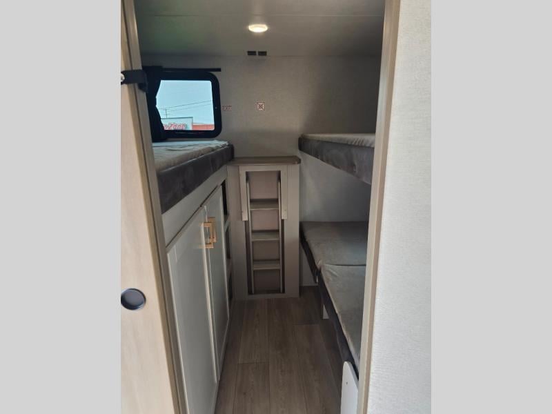 New 2027 Jayco Jay Flight 295TBS - photo - 49