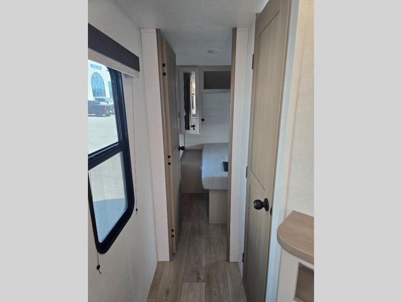 New 2027 Jayco Jay Flight 295TBS - photo - 33