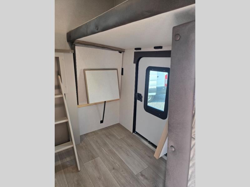 New 2027 Jayco Jay Flight 295TBS - photo - 54