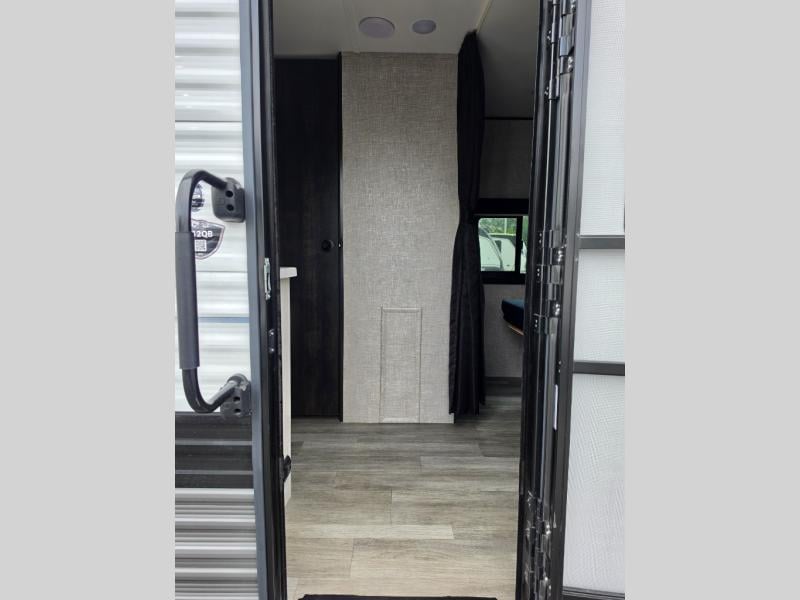 Pre-Owned 2022 Jayco Jay Flight SLX 8 212QB - photo - 9