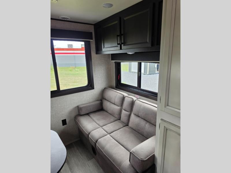 Pre-Owned 2022 Jayco Jay Flight SLX 8 212QB - photo - 26