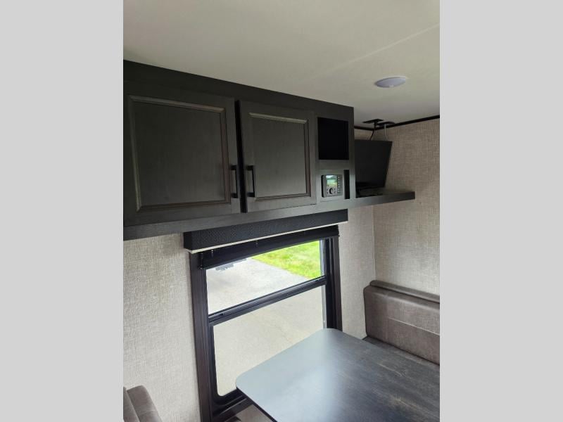 Pre-Owned 2022 Jayco Jay Flight SLX 8 212QB - photo - 24