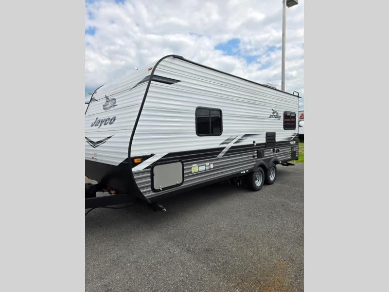 Pre-Owned 2022 Jayco Jay Flight SLX 8 212QB - photo - 8