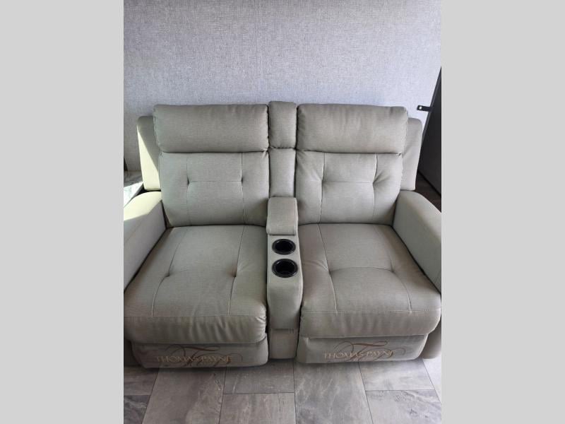 Pre-Owned 2021 Dutchmen RV Kodiak Ultra-Lite 242RBSL - photo - 26