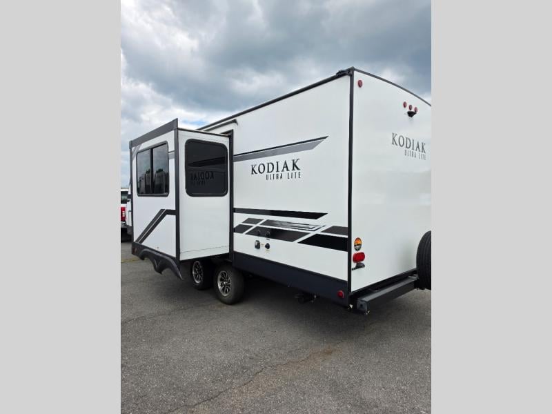 Pre-Owned 2021 Dutchmen RV Kodiak Ultra-Lite 242RBSL - photo - 8