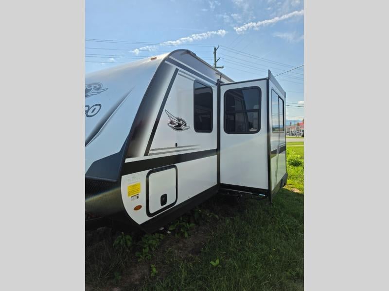 New 2027 Jayco Jay Feather 19MRK - photo - 9