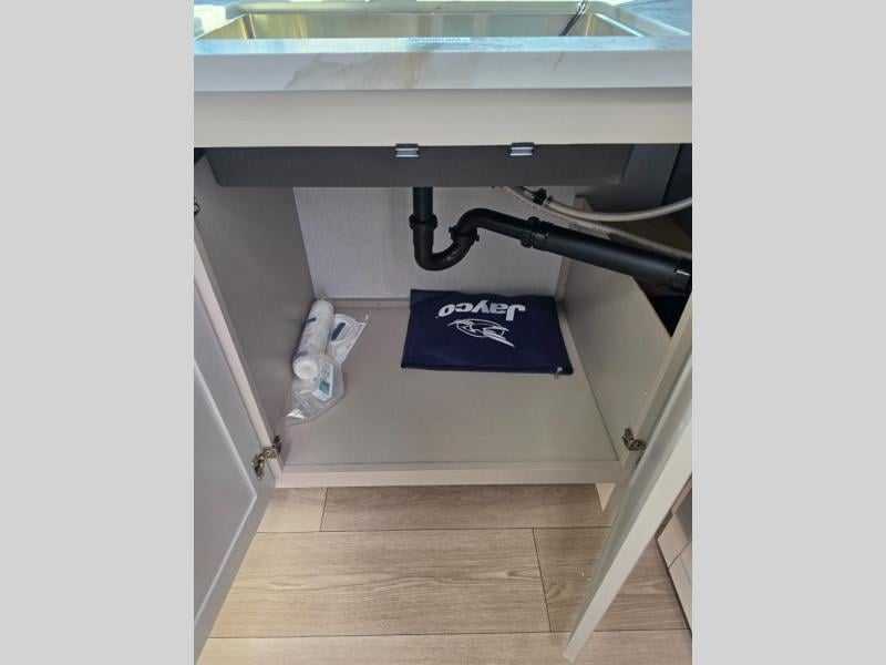 New 2027 Jayco Jay Feather 19MRK - photo - 23