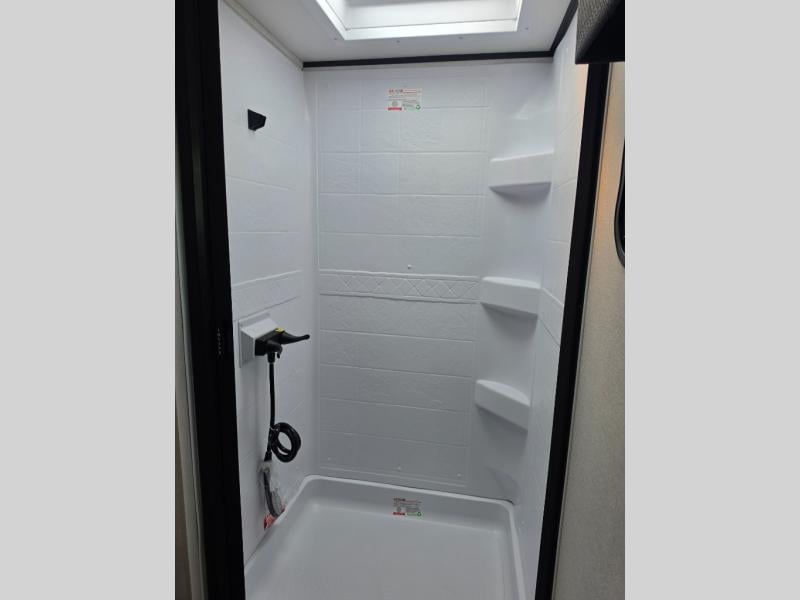 New 2027 Jayco Jay Feather 21MBH - photo - 42