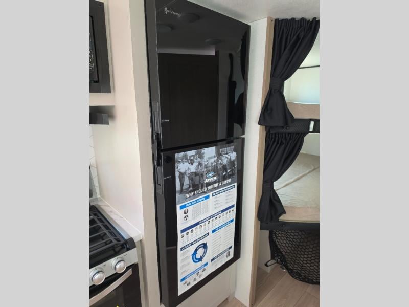 New 2027 Jayco Jay Feather 21MBH - photo - 26