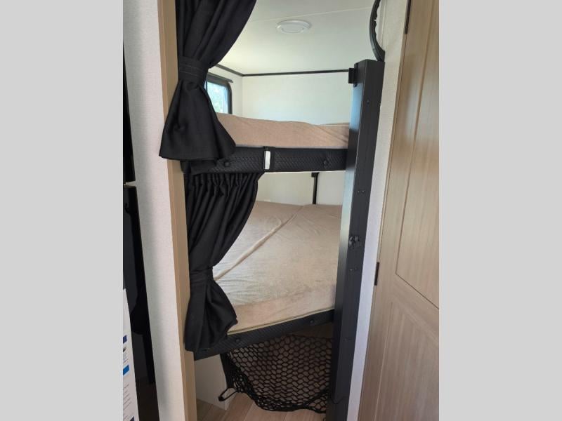 New 2027 Jayco Jay Feather 21MBH - photo - 28